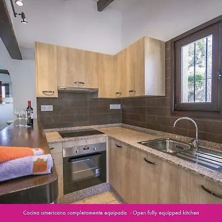 Book It Moraira Fragance